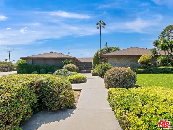 $8,950 | 6763 Radlock Avenue, Los Angeles, CA 90056