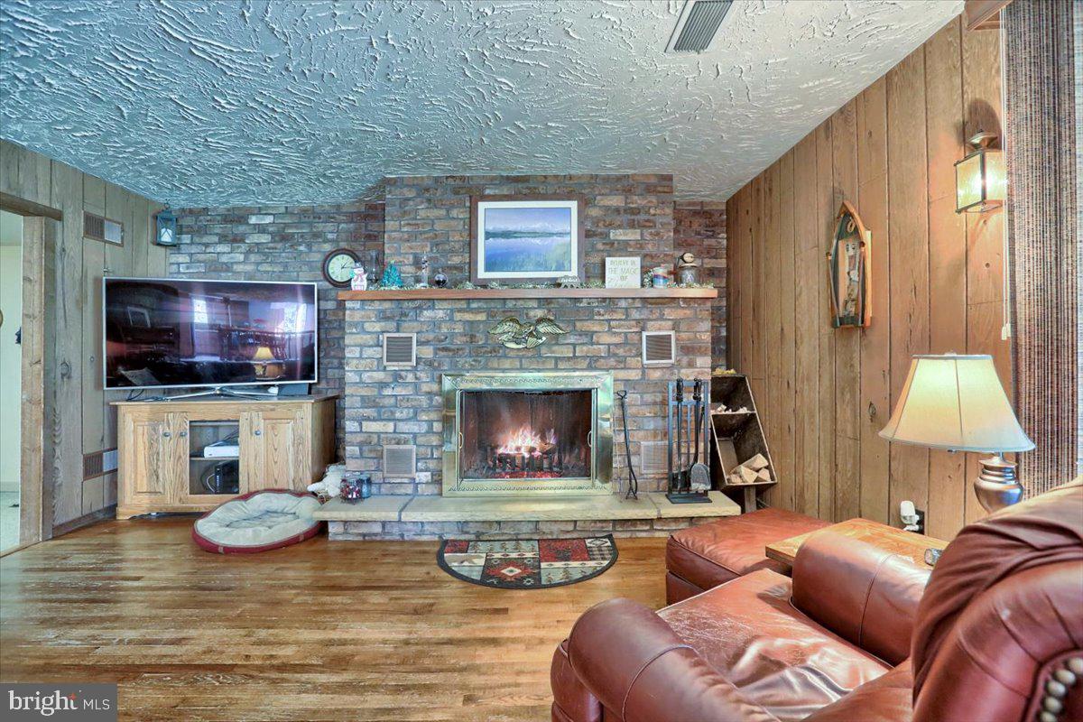 3060 Raintree Road York, PA 17404 - Photo 25 of 54 Wood Burning Fireplace