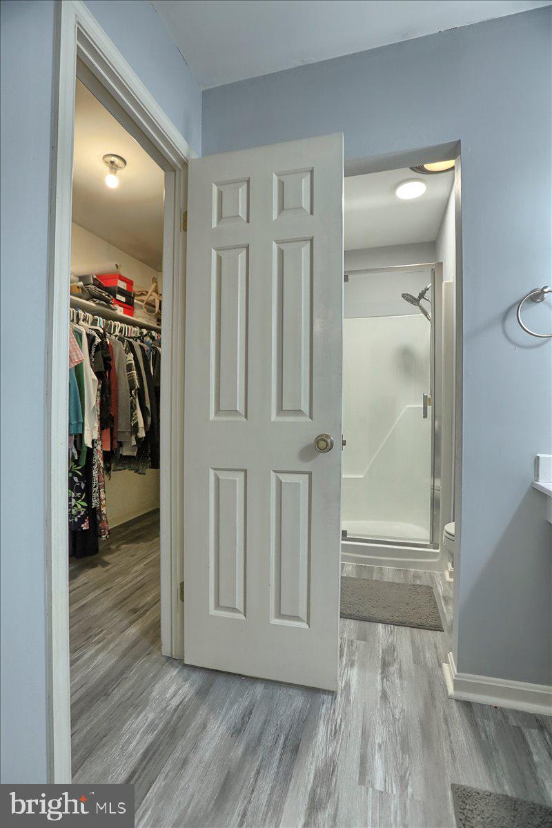 3060 Raintree Road York, PA 17404 - Photo 31 of 54 Large Closet in Full Bath