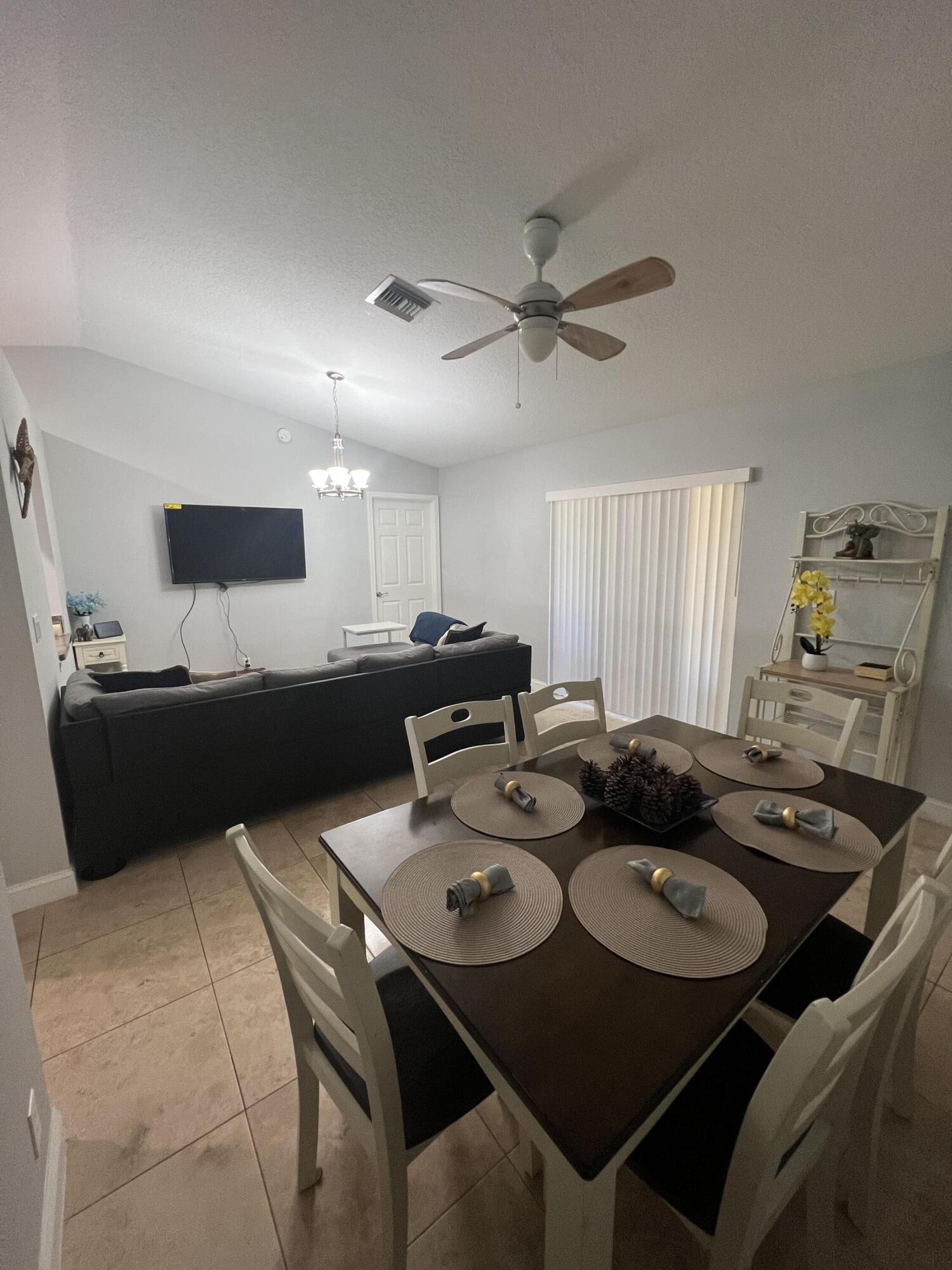 12809 53rd Road North Royal Palm Beach, FL 33411 - Photo 18 of 22 Dining area