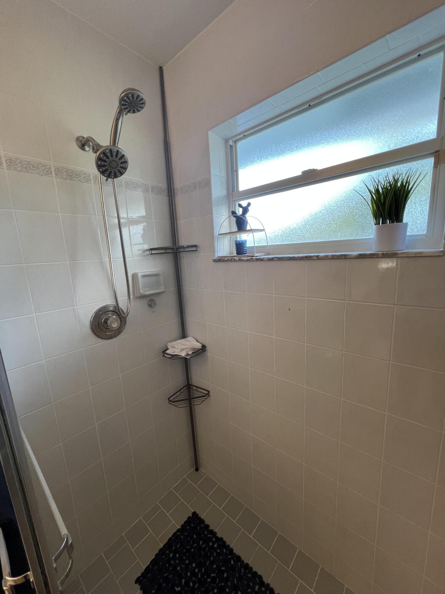 12809 53rd Road North Royal Palm Beach, FL 33411 - Photo 20 of 22 27DC435F-F6D5-4FA2-857F-0C89DD0BAA77