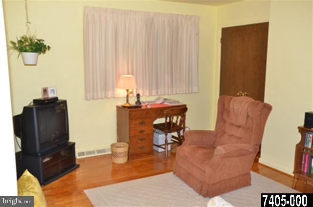 2940 Round Hill Road York, PA 17402 - Photo 11 of 21 Gallery Image 11