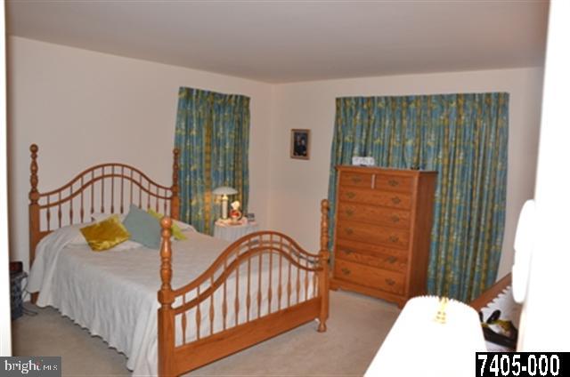 2940 Round Hill Road York, PA 17402 - Photo 7 of 21 Gallery Image 7