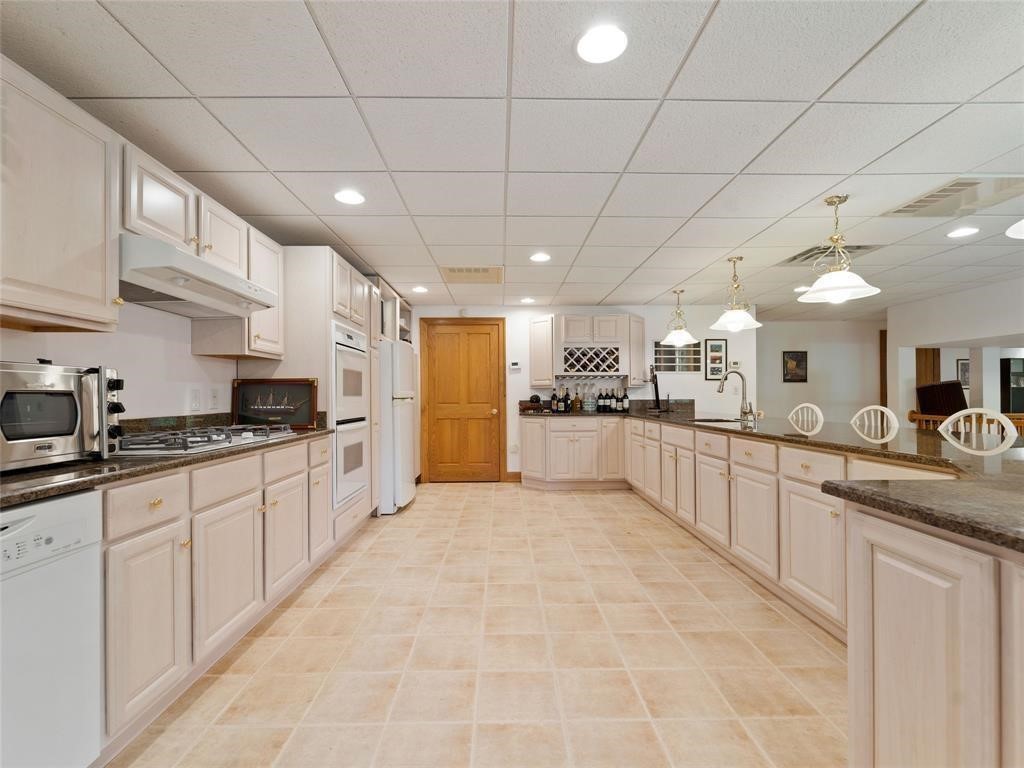128 Brown Road Vestal, NY 13850 - Photo 38 of 46
