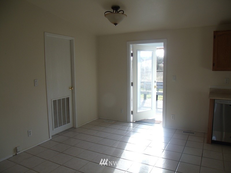 729 Rhoades Road Winlock, WA 98596 - Photo 20 of 25
