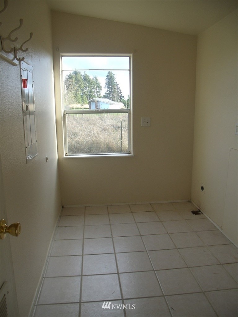 729 Rhoades Road Winlock, WA 98596 - Photo 21 of 25