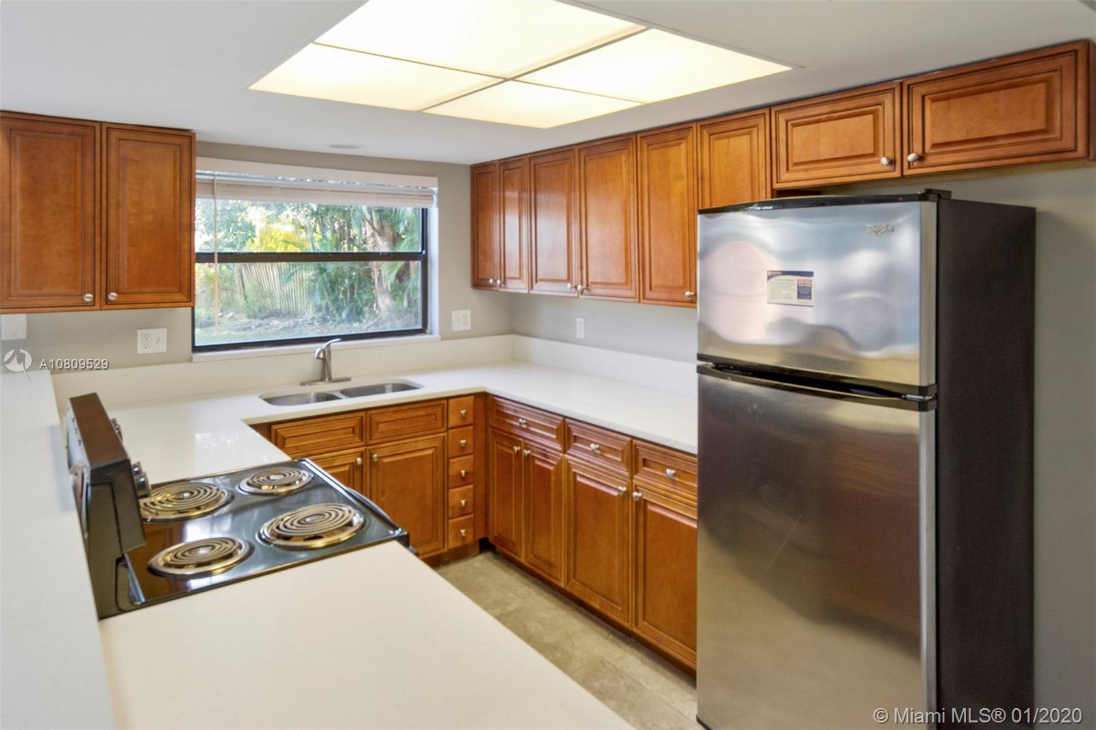 3598 Northwest 27th Avenue Boca Raton, FL 33434 - Photo 12 of 31
