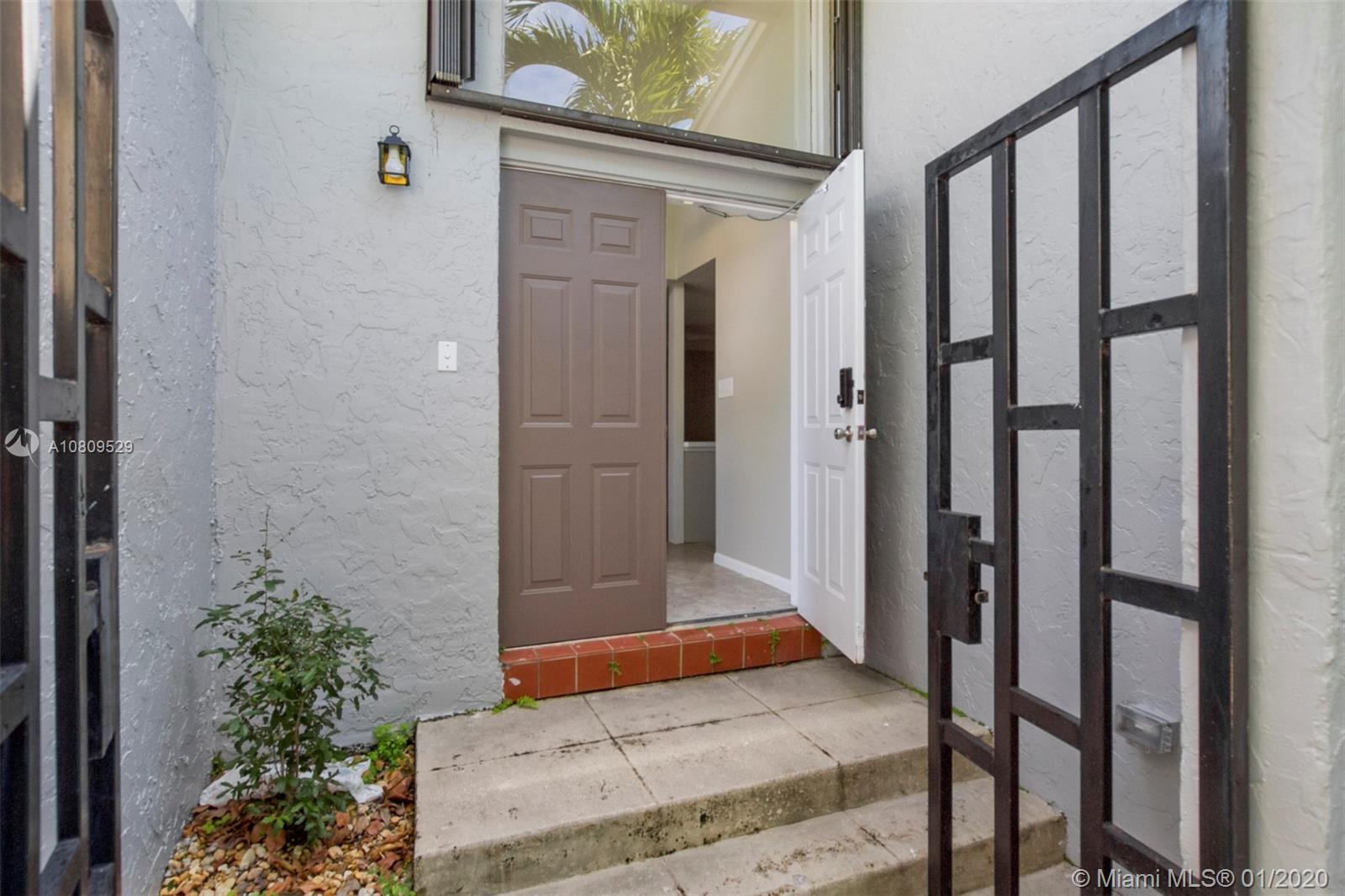 3598 Northwest 27th Avenue Boca Raton, FL 33434 - Photo 4 of 31