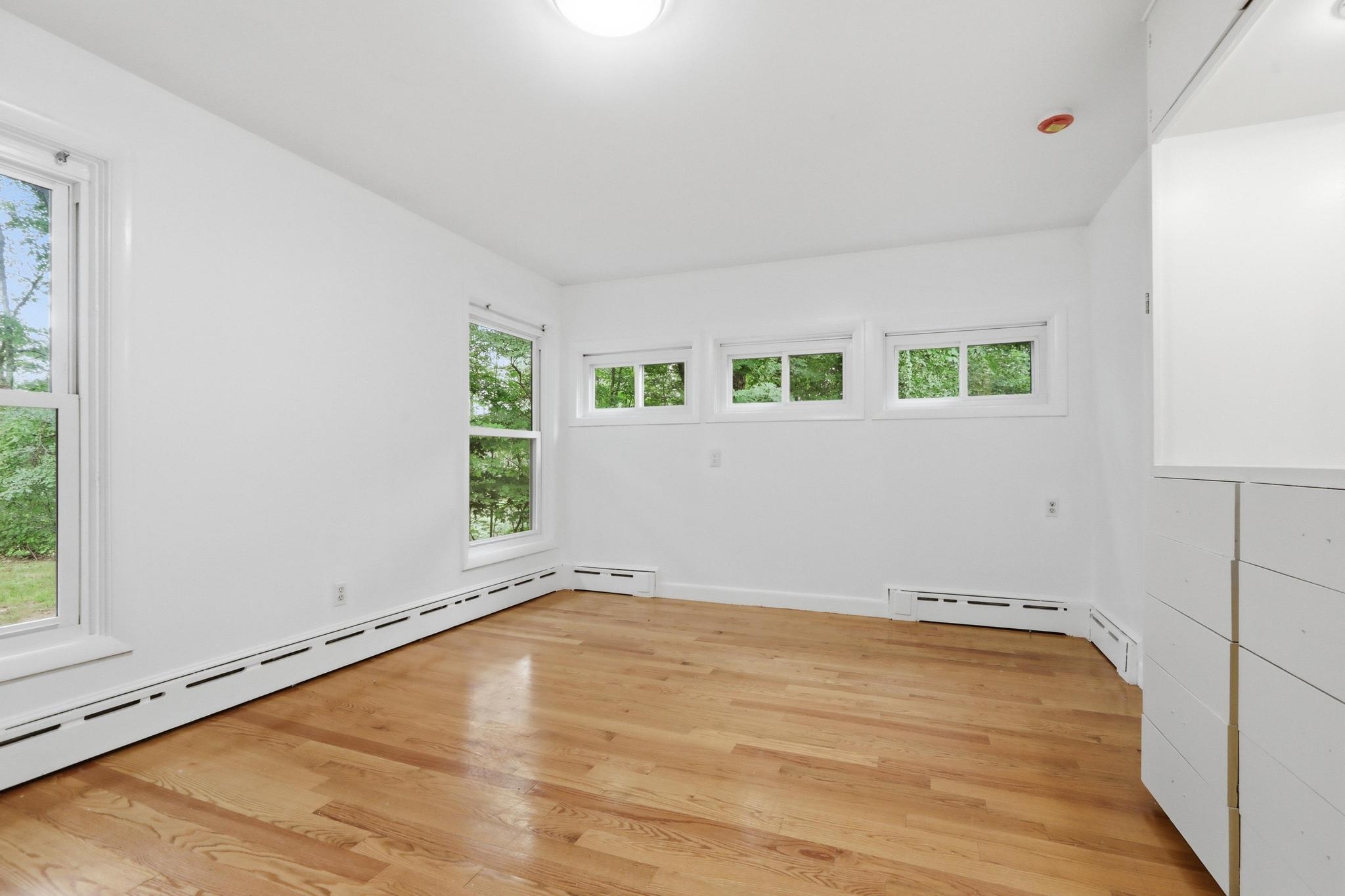 17 Hampstead Road Salem, NH 03079 - Photo 19 of 29 Gallery Image 19