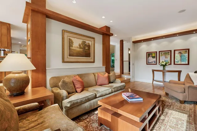 $1,765,000 | 100 Black Oaks Lane North, Plymouth, MN 55447