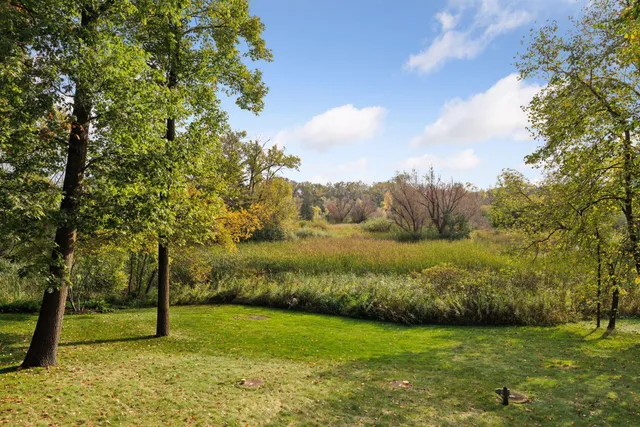 $1,765,000 | 100 Black Oaks Lane North, Plymouth, MN 55447