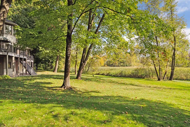 $1,765,000 | 100 Black Oaks Lane North, Plymouth, MN 55447