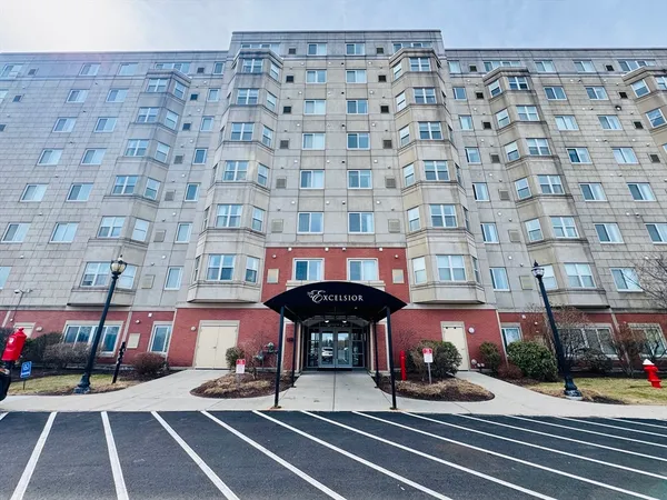 $2,800 | 1 Cityview Lane, Unit 102, Quincy, MA 02169