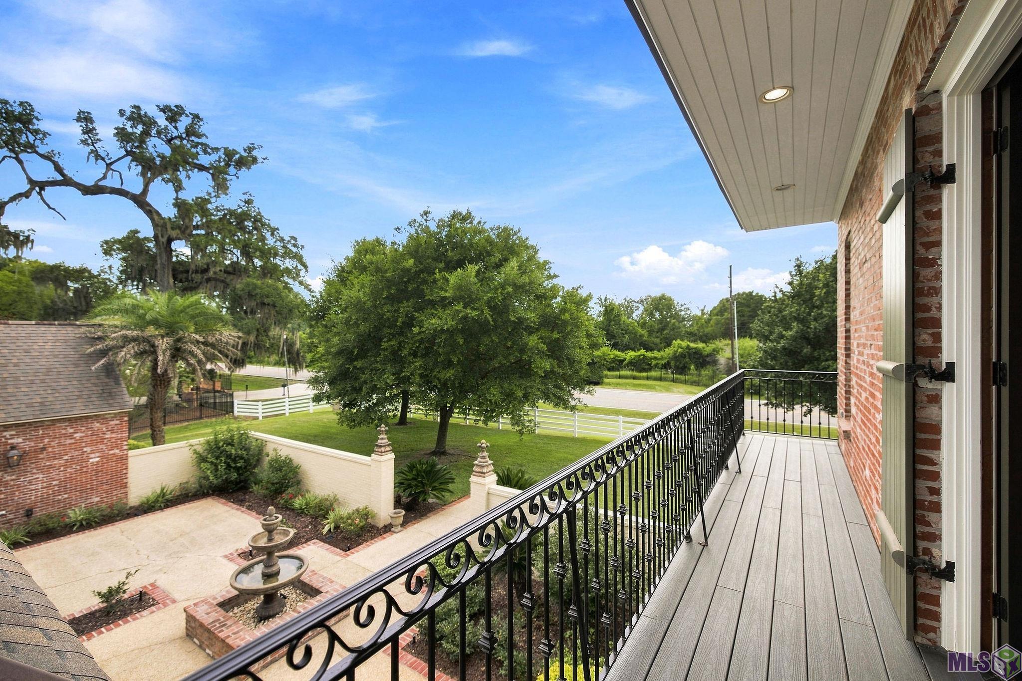 18764 Perkins Road Prairieville, LA 70769 - Photo 10 of 60 Gallery Image 10