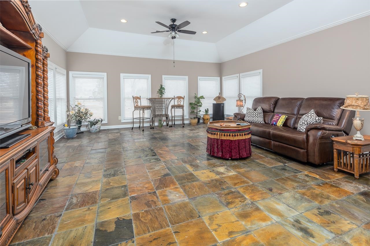 9530 Mayfield Road South Collierville, TN 38017 - Photo 21 of 25 Gallery Image 21