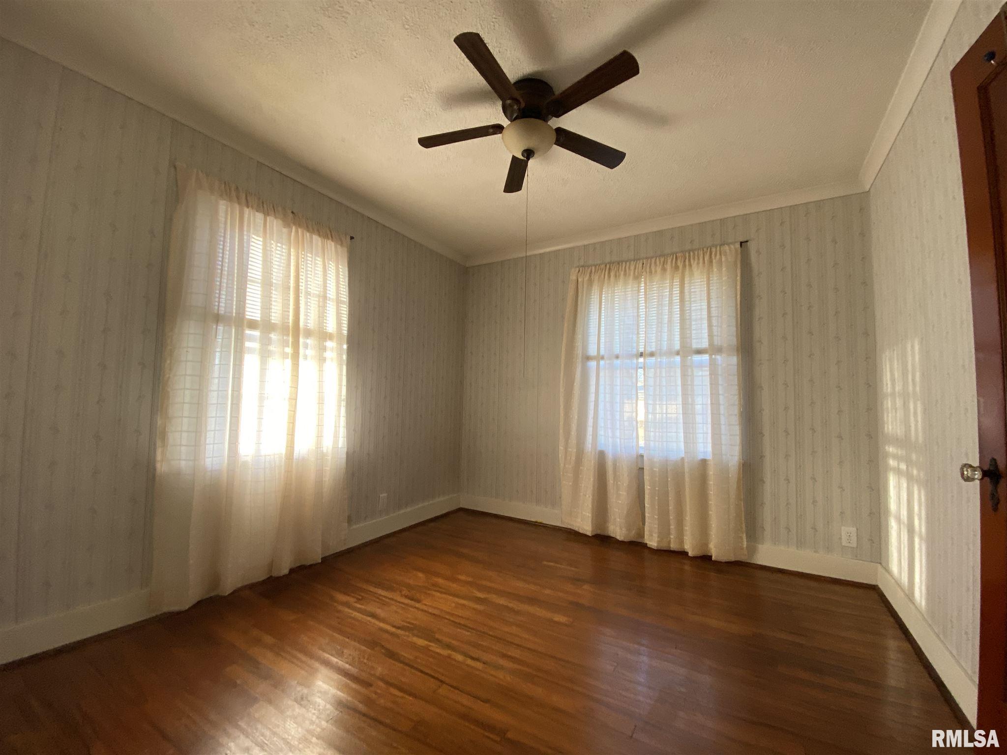 404 Mitchell Street Benton, IL 62812 - Photo 6 of 12 Gallery Image 6
