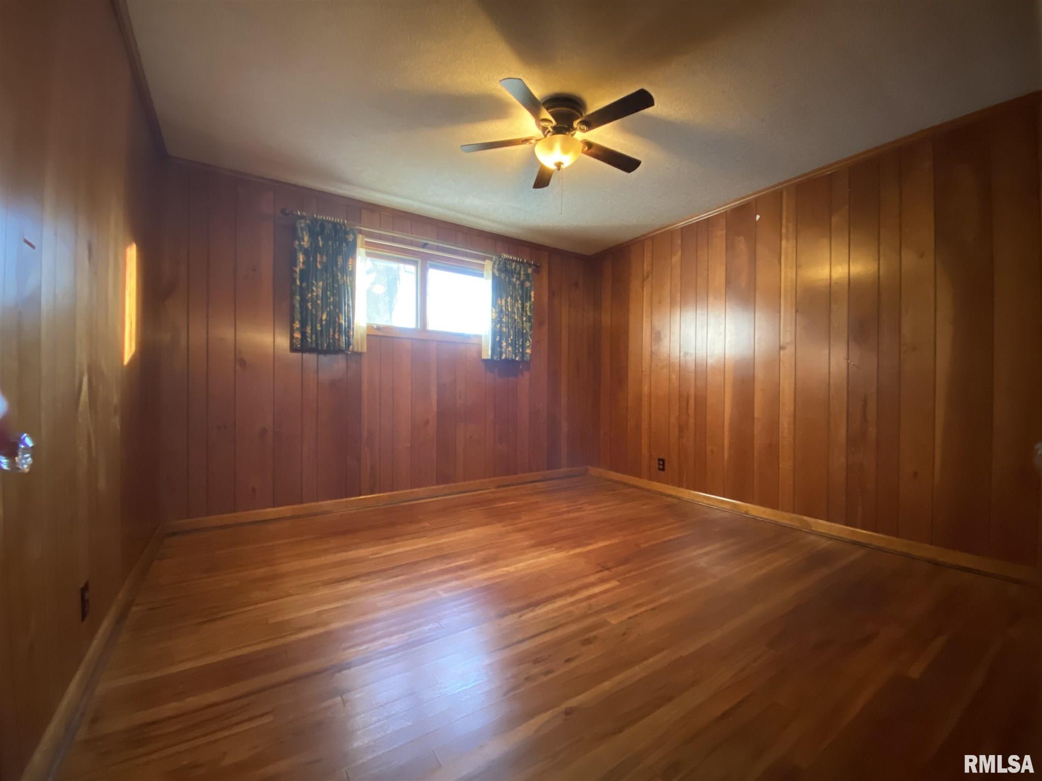 404 Mitchell Street Benton, IL 62812 - Photo 9 of 12 Gallery Image 9