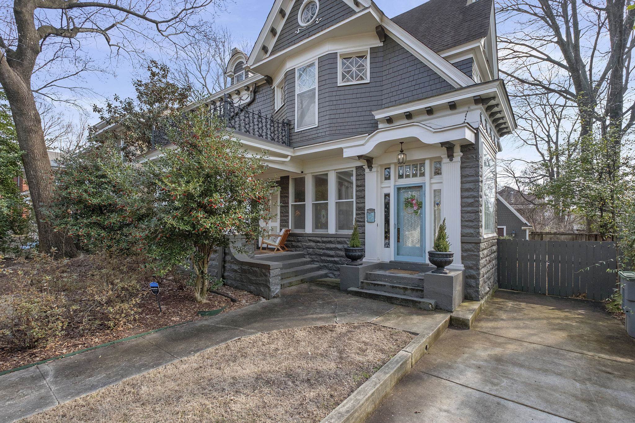 1273 Carr Avenue Memphis, TN 38104 - Photo 2 of 39 Classic exterior of this beautifully maintained historic home located in the desirable Annesdale Park neighborhood.