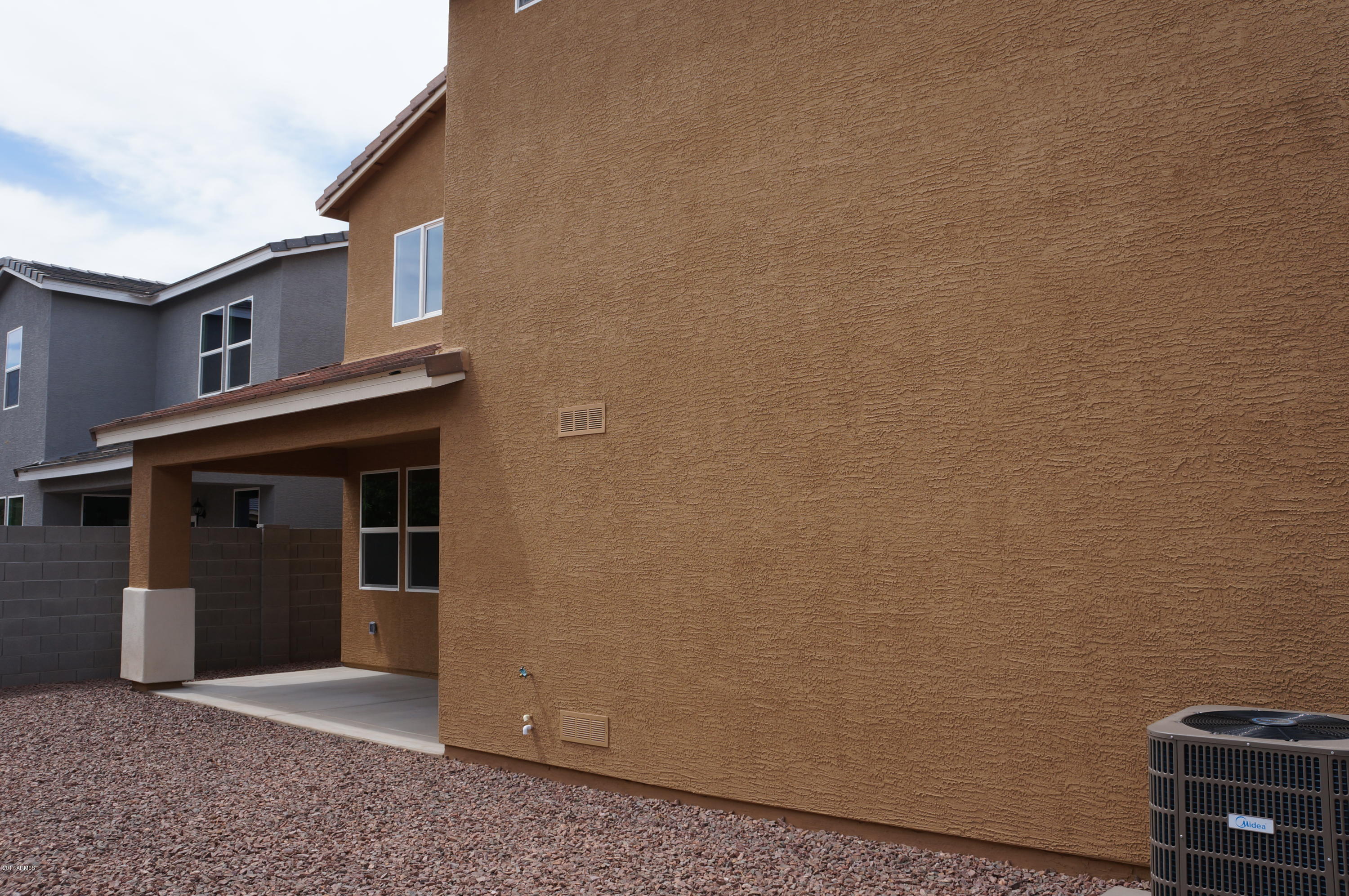 2225 East Pecan Road Phoenix, AZ 85040 - Photo 31 of 33 DSC04424