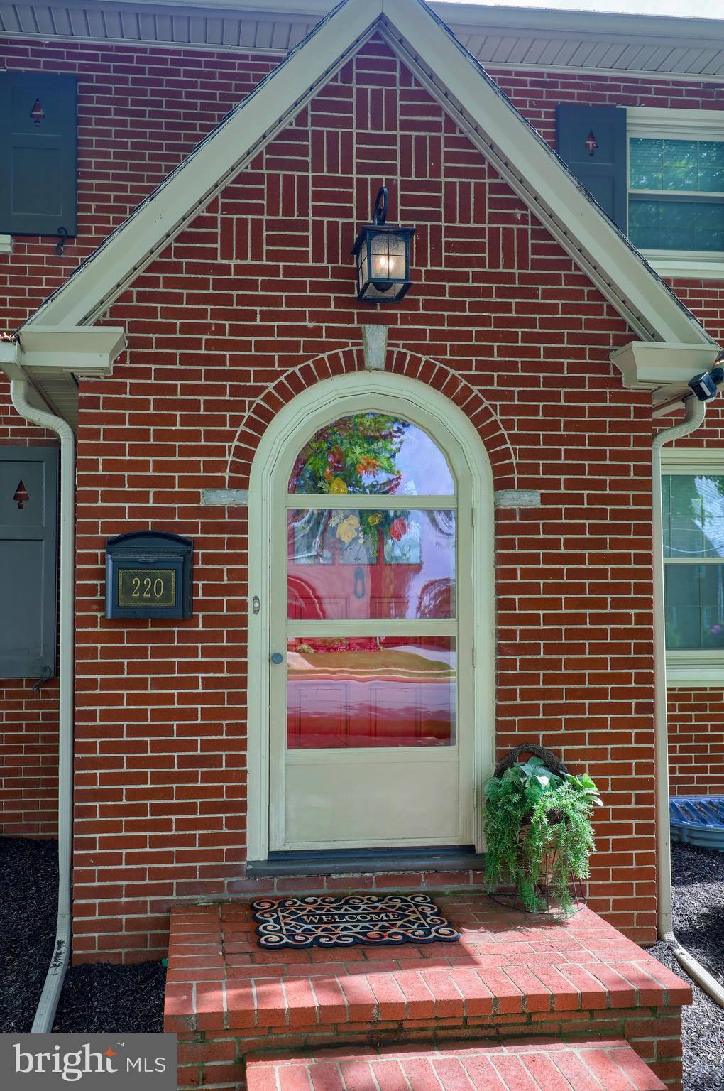 220 East 2nd Avenue Lititz, PA 17543 - Photo 3 of 54