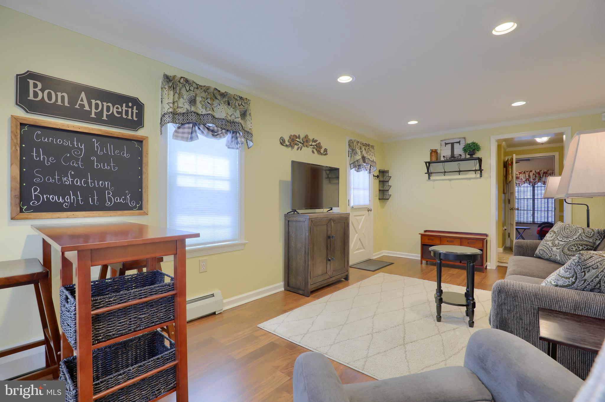 220 East 2nd Avenue Lititz, PA 17543 - Photo 8 of 54