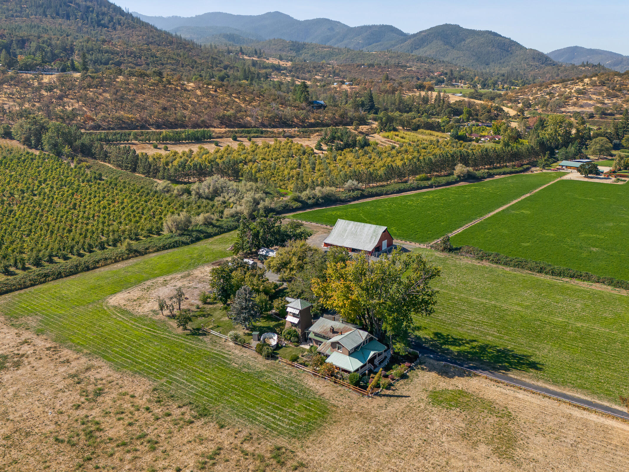 1593 Pioneer Road Talent, OR 97540 - Photo 3 of 50 1593 Pioneer Road, Talent, OR 97540