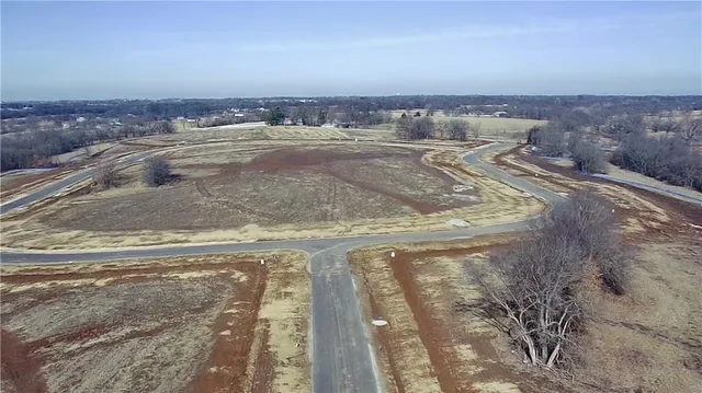 $462,000 | 13932 Crawford Creek, Lee's Summit, MO 64086