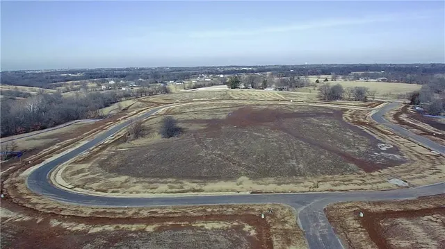 $462,000 | 13932 Crawford Creek, Lee's Summit, MO 64086