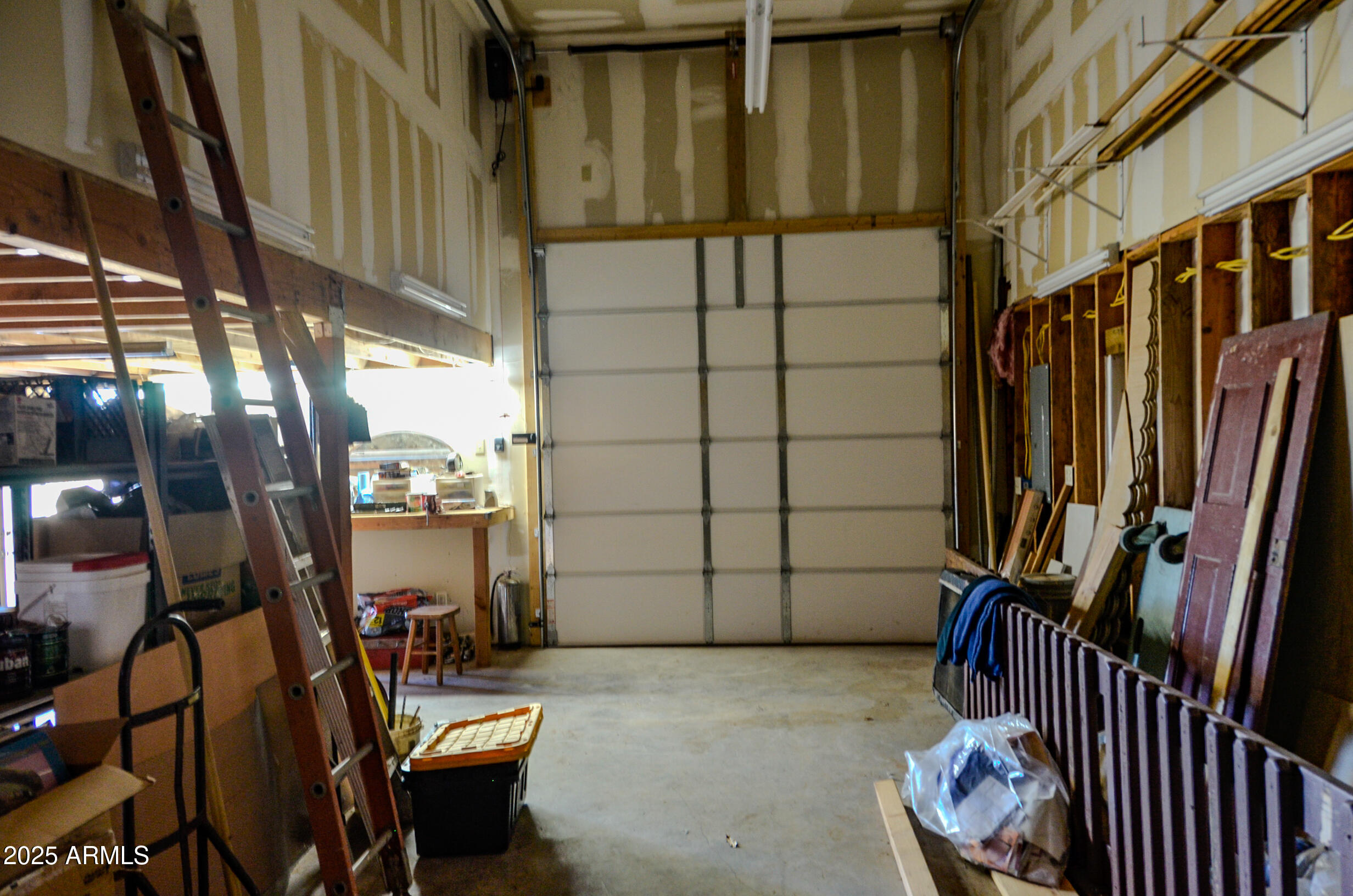 685 Kuhn Road Pinedale, AZ 85934 - Photo 31 of 74 a view of outdoor space with wooden floor and windows