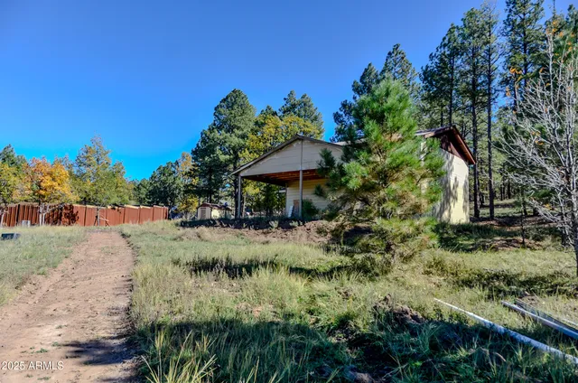 $700,000 | 685 Kuhn Road, Show Low, AZ 85901