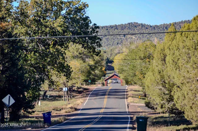 $700,000 | 685 Kuhn Road, Show Low, AZ 85901