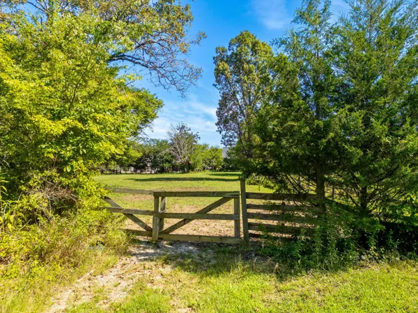 $795,000 | 8110 Ooltewah Georgetown Road, Ooltewah, TN 37363