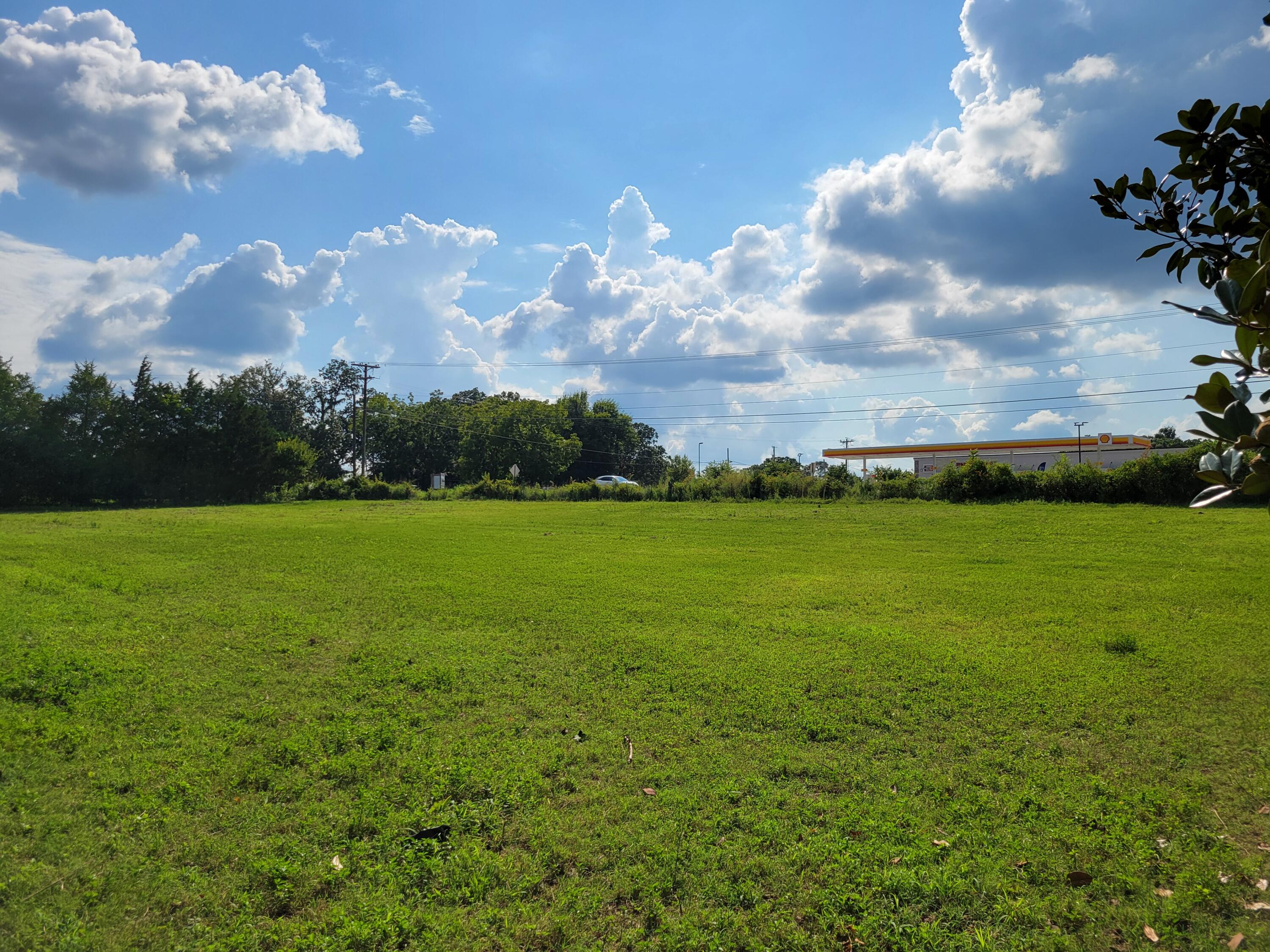 8110 Ooltewah Georgetown Road Ooltewah, TN 37363 - Photo 31 of 42 20250822_165553