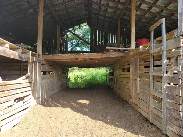 $795,000 | 8110 Ooltewah Georgetown Road, Ooltewah, TN 37363