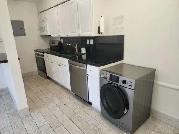 $1,500 | 340 Southwest 16th Court, Unit 1, Fort Lauderdale, FL 33315