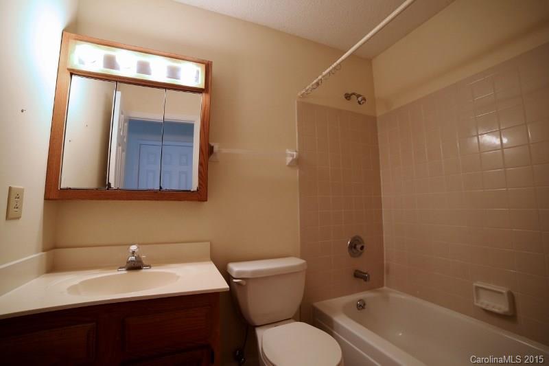 20123 Henderson Road, Unit F Cornelius, NC 28031 - Photo 12 of 13 Gallery Image 12