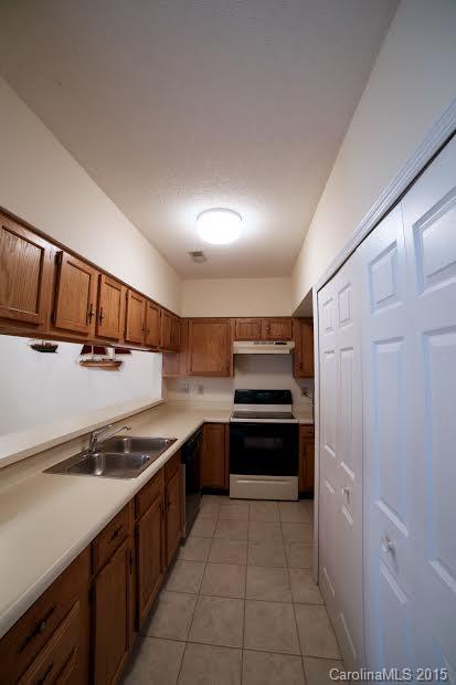 20123 Henderson Road, Unit F Cornelius, NC 28031 - Photo 8 of 13 Gallery Image 8