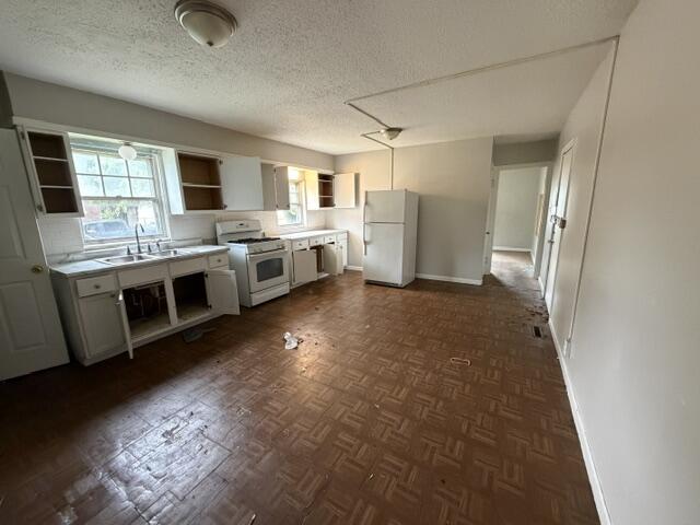 574 Ralston Street Gary, IN 46406 - Photo 10 of 15 640x480