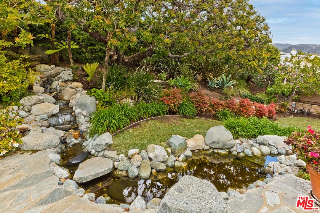 18409 Wakecrest Drive Malibu, CA 90265 - Photo 23 of 32 a view of a tree with a tree