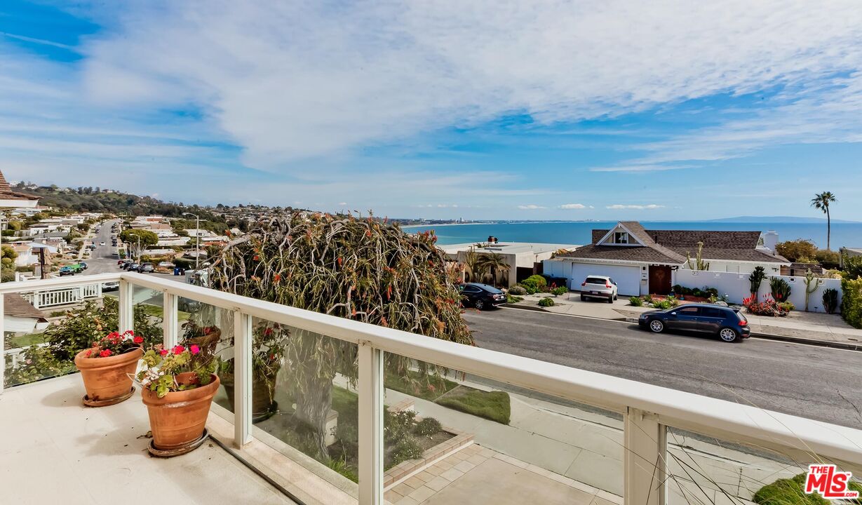 18409 Wakecrest Drive Malibu, CA 90265 - Photo 29 of 32 a view of city from the balcony