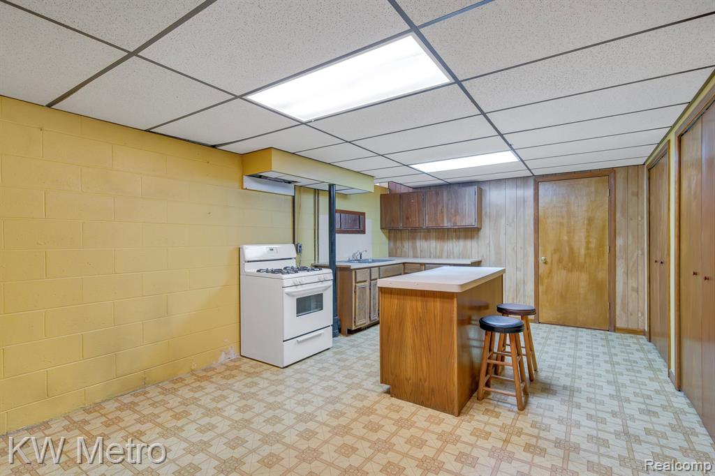 2140 Elmcrest Road Sterling Heights, MI 48310 - Photo 20 of 42