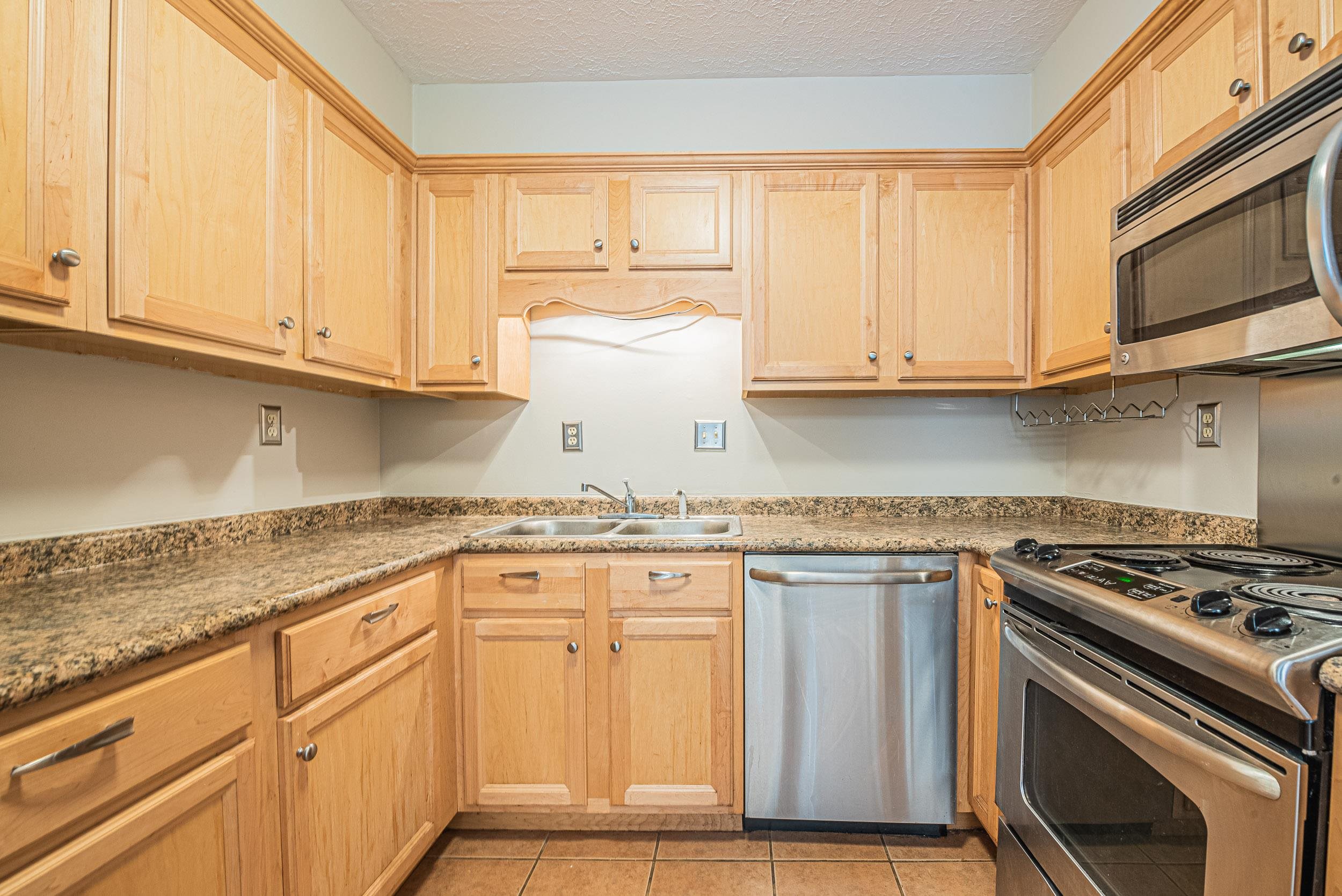 6992 Country Road, Unit 27 Germantown, TN 38138 - Photo 13 of 25 Gallery Image 13