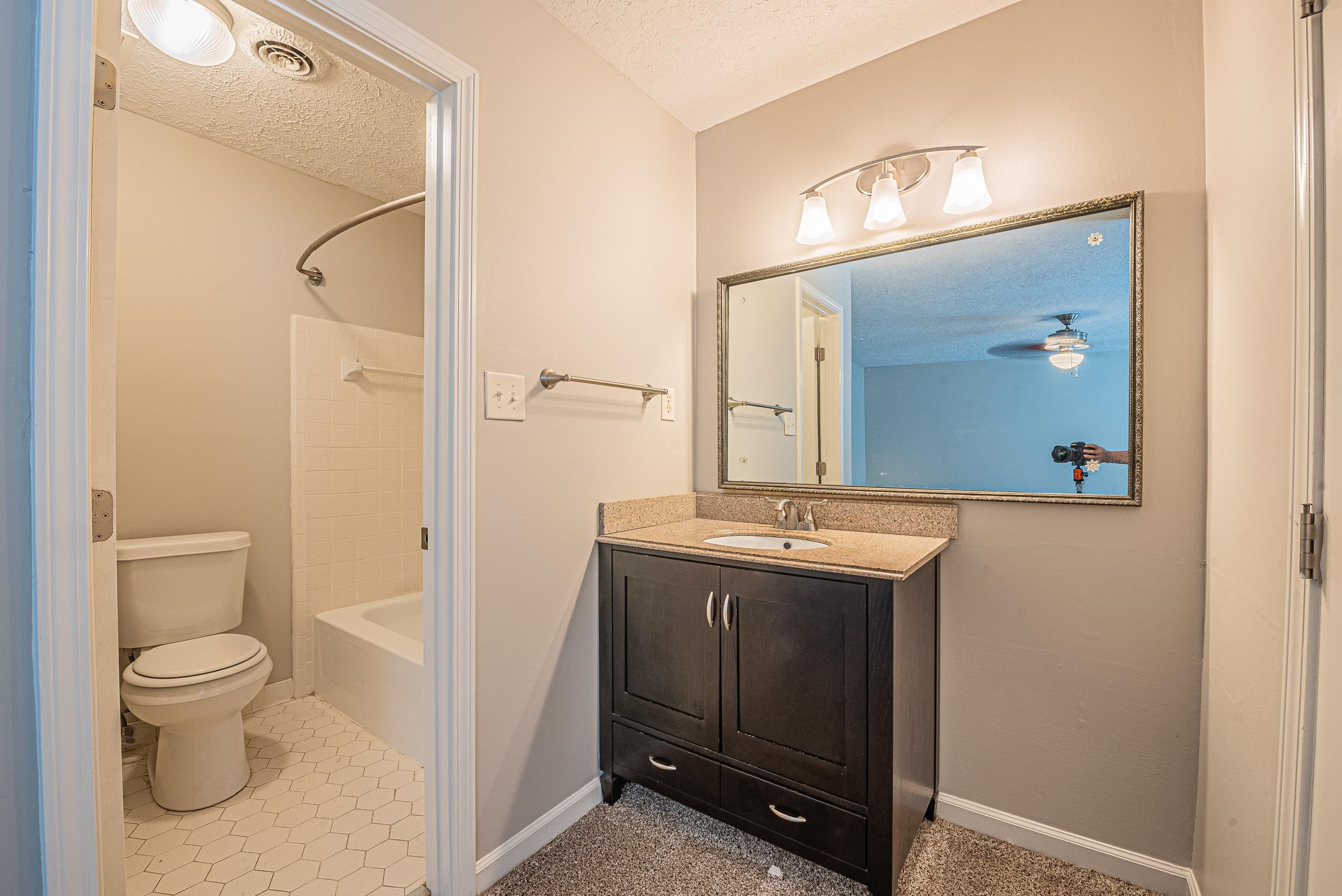 6992 Country Road, Unit 27 Germantown, TN 38138 - Photo 17 of 25 Gallery Image 17