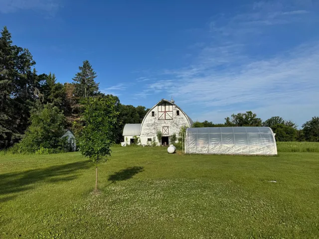 $225,000 | 20247 410th Avenue, Roseau, MN 56751