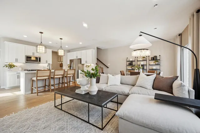 $448,365 | 14399 104th Avenue North, Maple Grove, MN 55369