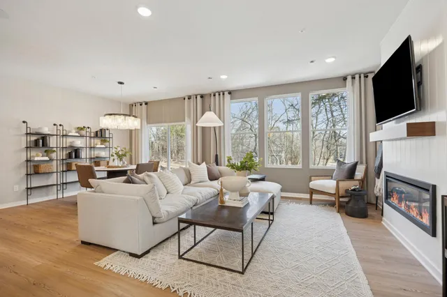 $448,365 | 14399 104th Avenue North, Maple Grove, MN 55369