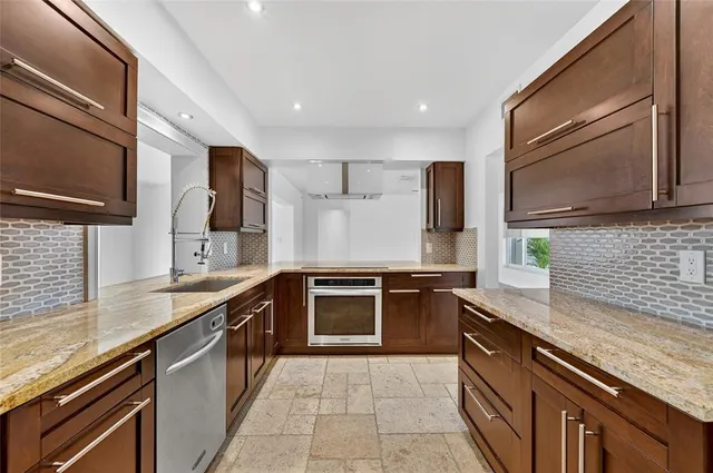 $924,000 | 2110 Northeast 56th Street, Fort Lauderdale, FL 33308