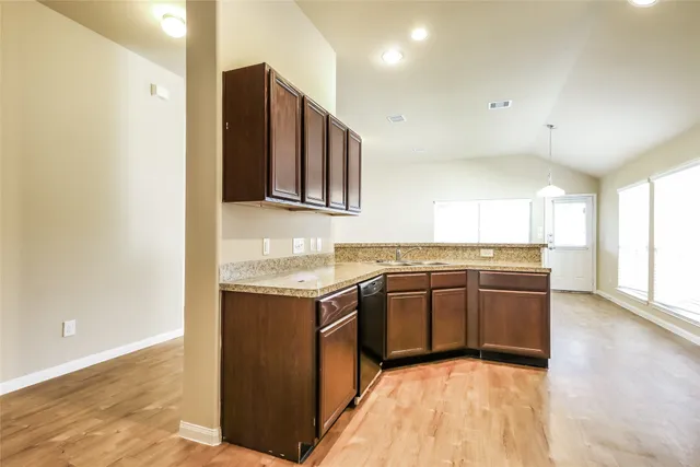 $1,995 | 4309 Windswept Drive, Montgomery, TX 77356