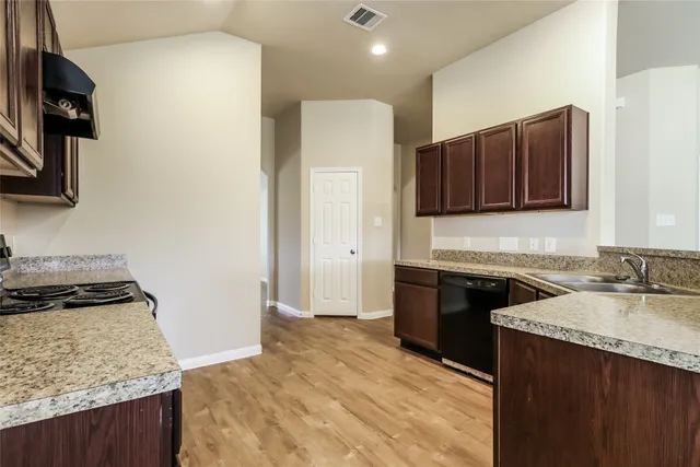 $1,995 | 4309 Windswept Drive, Montgomery, TX 77356