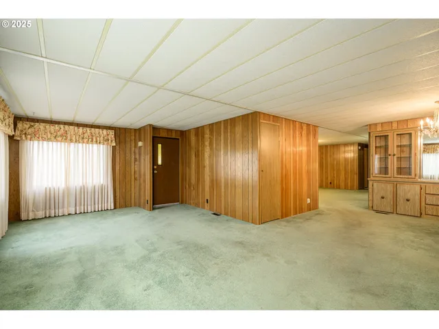 a view of empty room